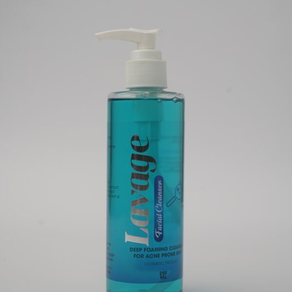 لافاج كلير فيس غسول للوجة